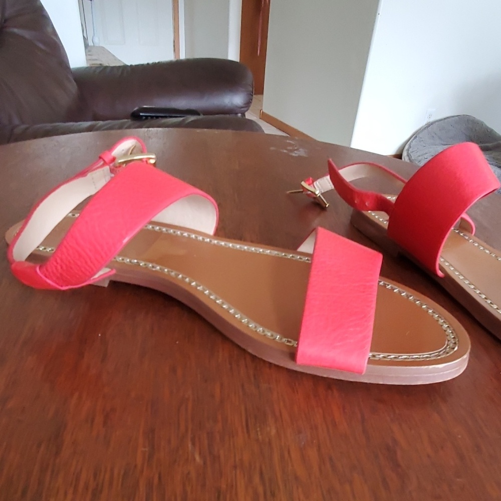 Vince Camuto sandals (NWOT)